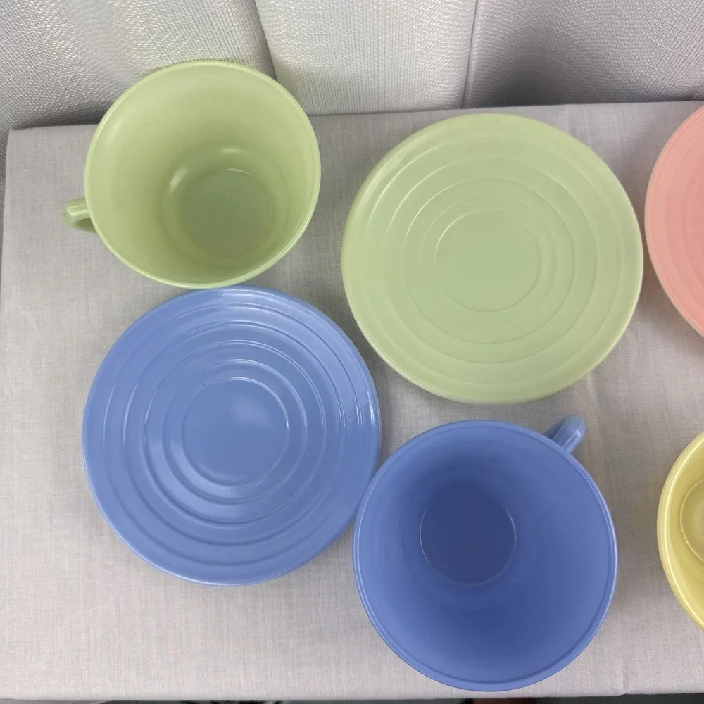 Hazel Atlas Platonite Moderntone Pastel 8 Piece Coffee Cup Mug & Saucer Set Lot